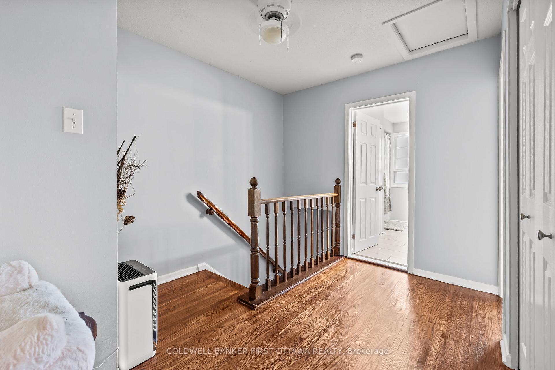 Photo 16 of 113 Monterey Drive, Ottawa, Leslie Park — HOMEH