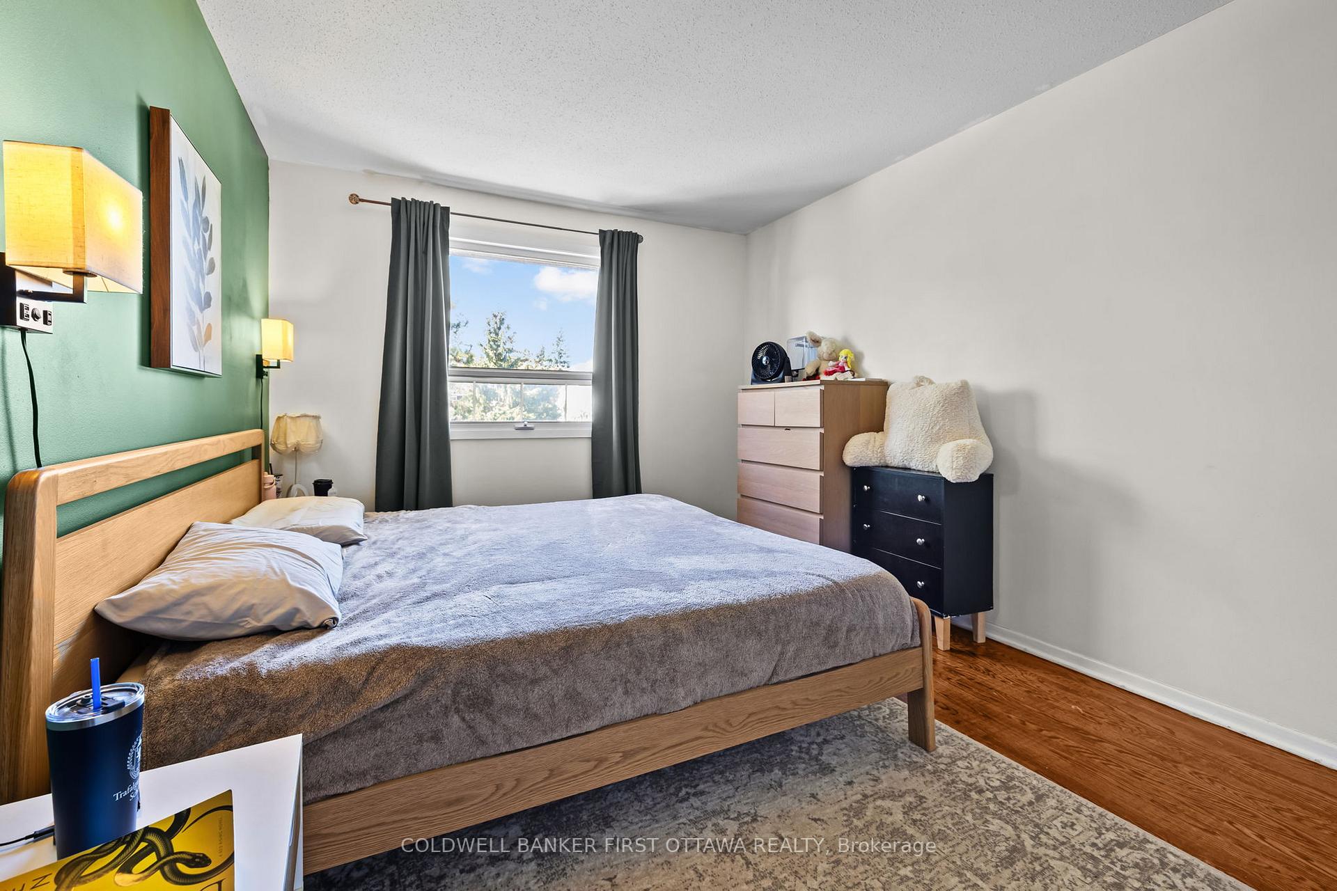 Photo 18 of 113 Monterey Drive, Ottawa, Leslie Park — HOMEH