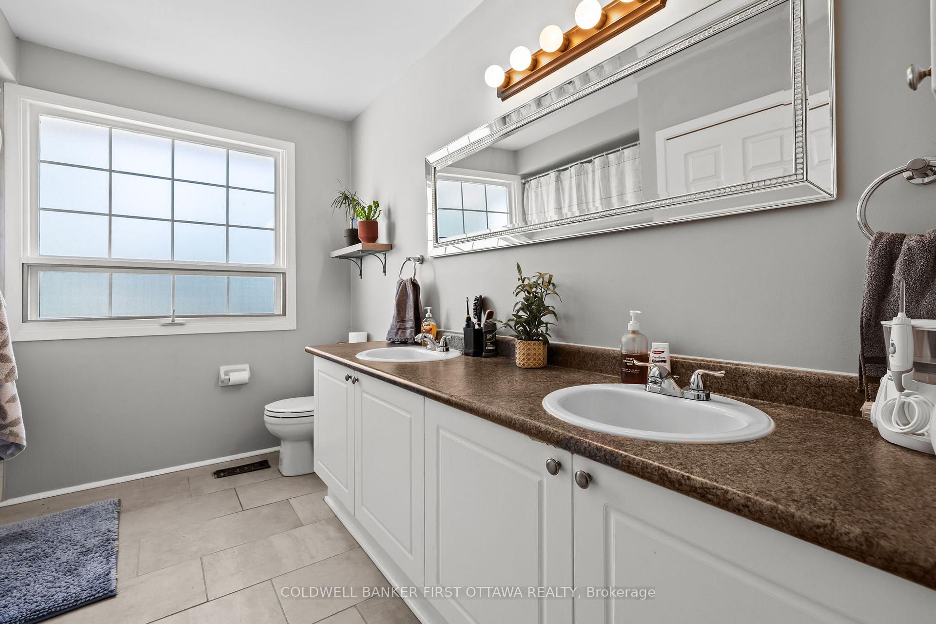 Photo 20 of 113 Monterey Drive, Ottawa, Leslie Park — HOMEH