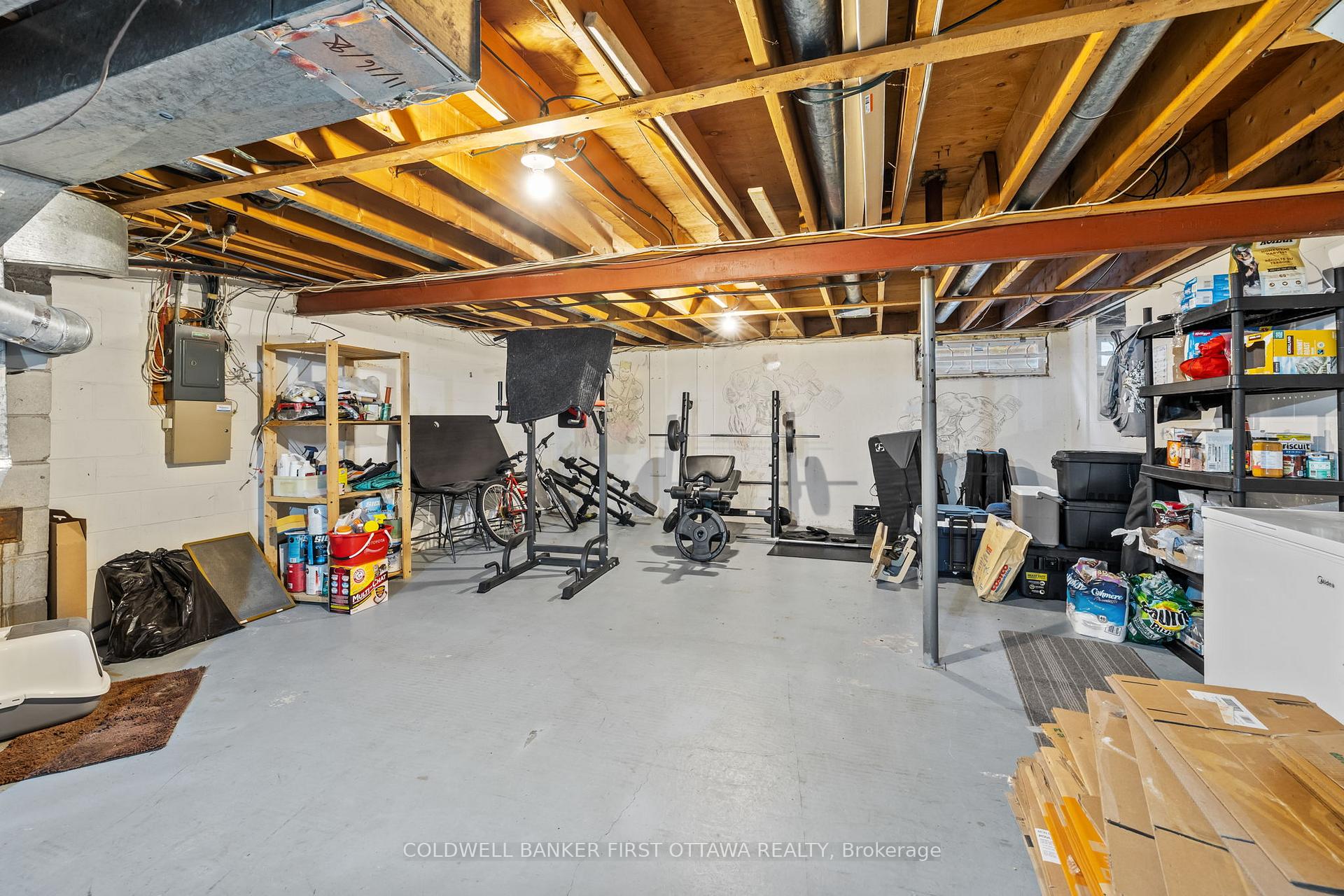 Photo 26 of 113 Monterey Drive, Ottawa, Leslie Park — HOMEH