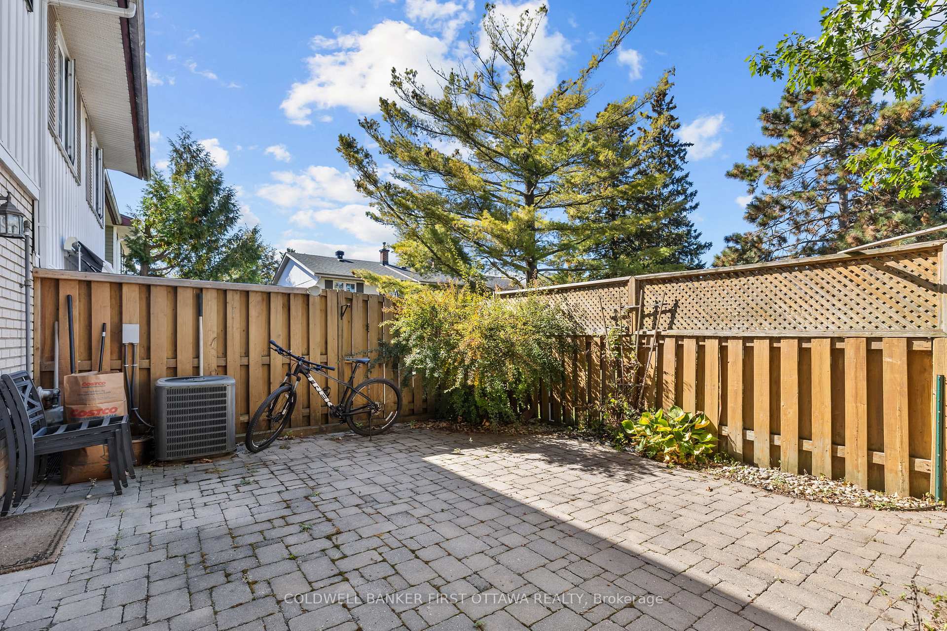 Photo 27 of 113 Monterey Drive, Ottawa, Leslie Park — HOMEH