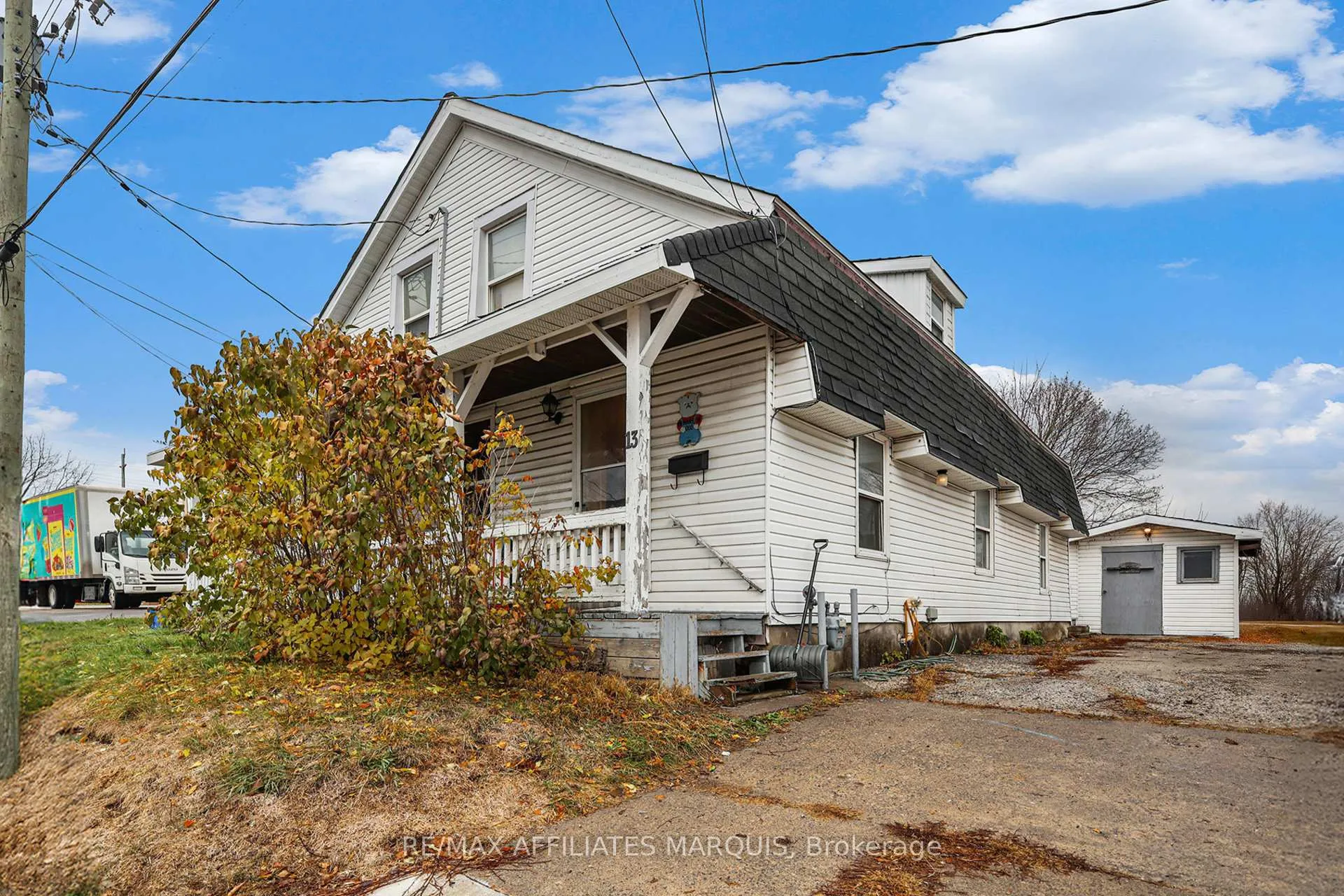 Photo 3 of 11-13 Bay Street S, Smiths Falls — HOMEH