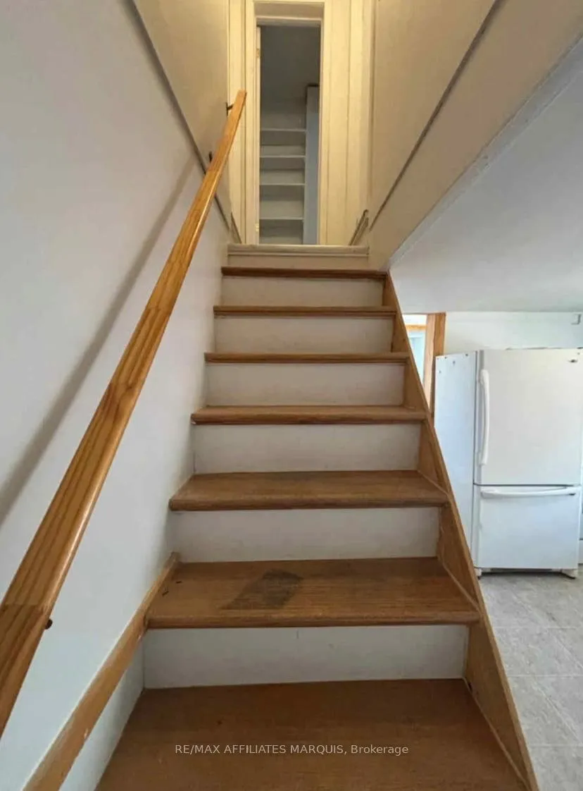 Photo 13 of 11-13 Bay Street S, Smiths Falls — HOMEH