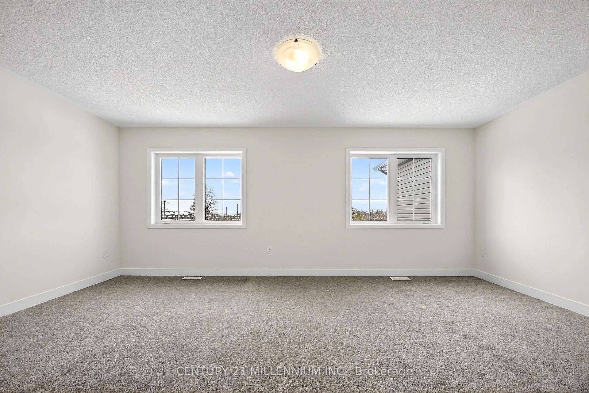 Photo 5 of 102 Walden Drive, Shelburne — HOMEH