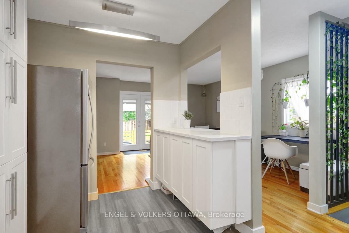 Photo 19 of 30 Sovereign Avenue, Ottawa, Craig Henry/Woodvale — HOMEH