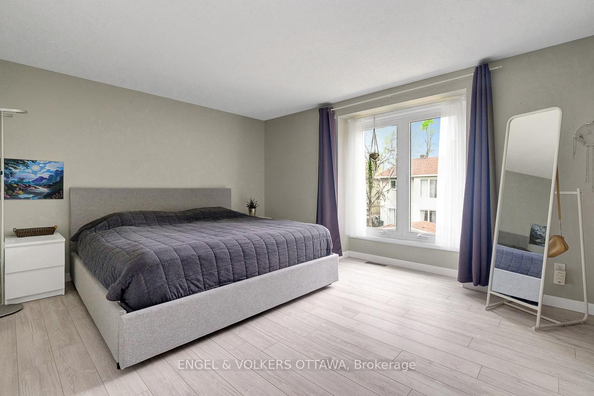 Photo 22 of 30 Sovereign Avenue, Ottawa, Craig Henry/Woodvale — HOMEH