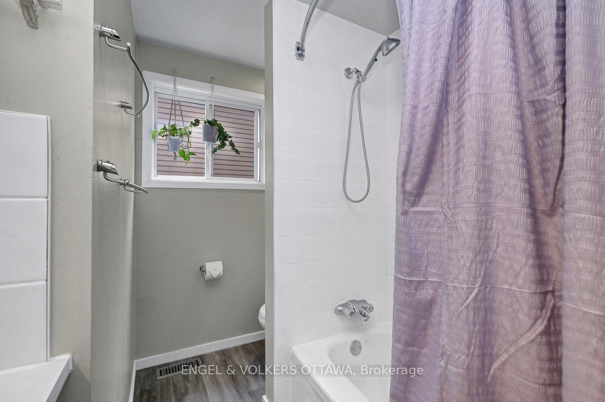 Photo 27 of 30 Sovereign Avenue, Ottawa, Craig Henry/Woodvale — HOMEH