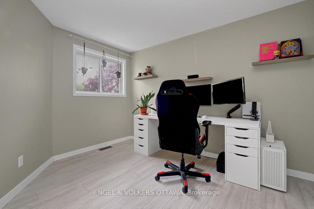 Photo 28 of 30 Sovereign Avenue, Ottawa, Craig Henry/Woodvale — HOMEH