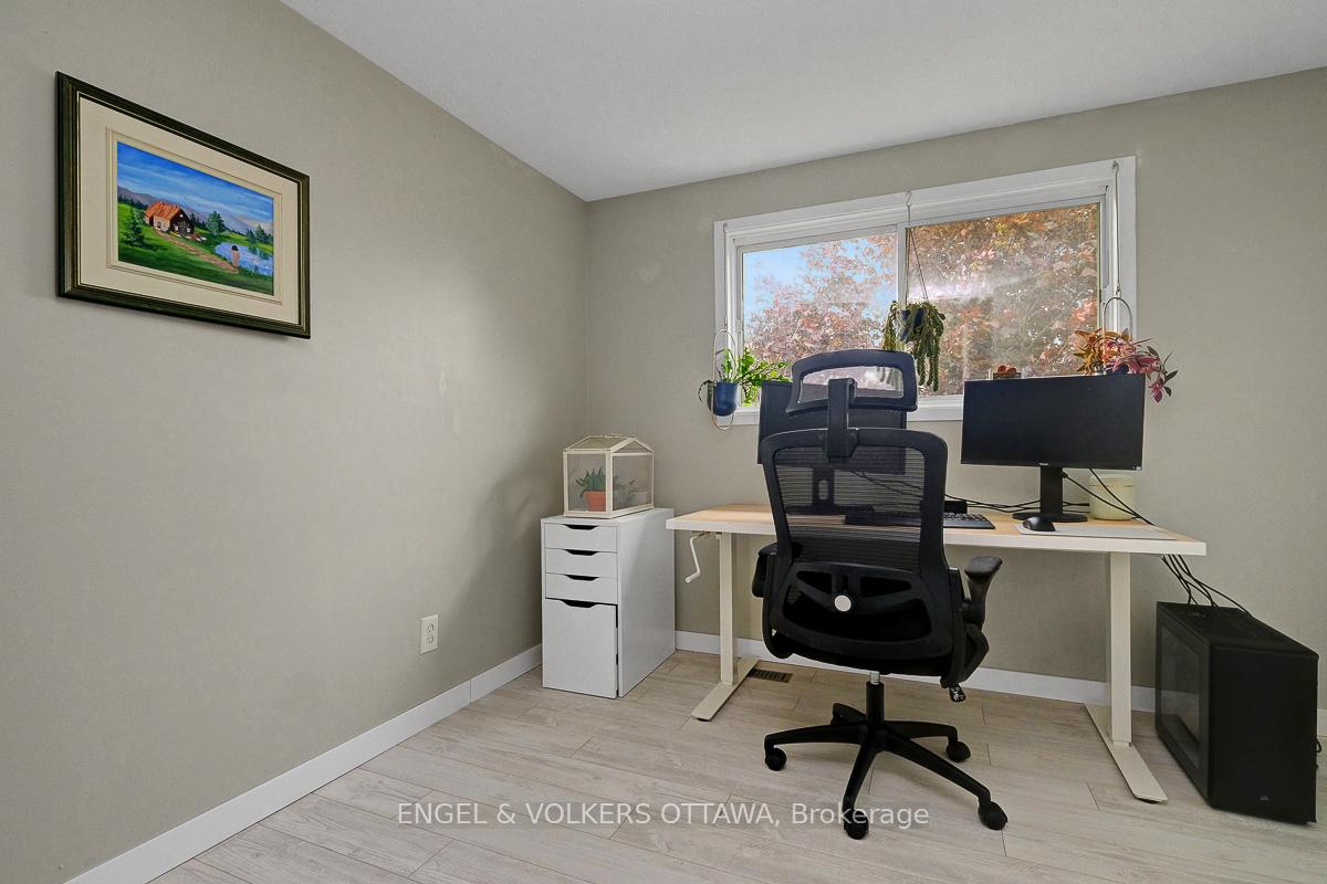 Photo 29 of 30 Sovereign Avenue, Ottawa, Craig Henry/Woodvale — HOMEH