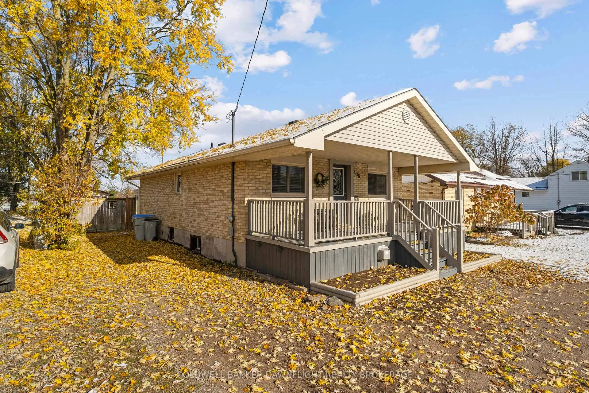 Photo 2 of 208 Victoria Avenue E, South Huron, Stephen — HOMEH