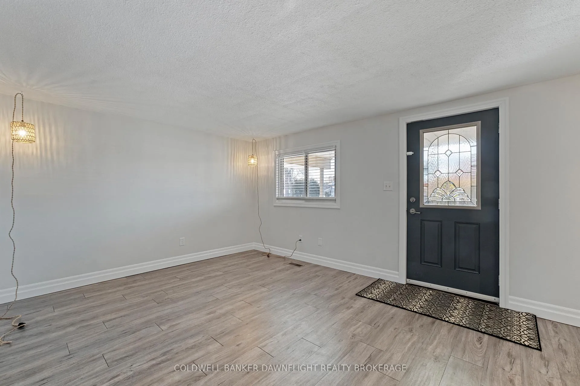 Photo 4 of 208 Victoria Avenue E, South Huron, Stephen — HOMEH