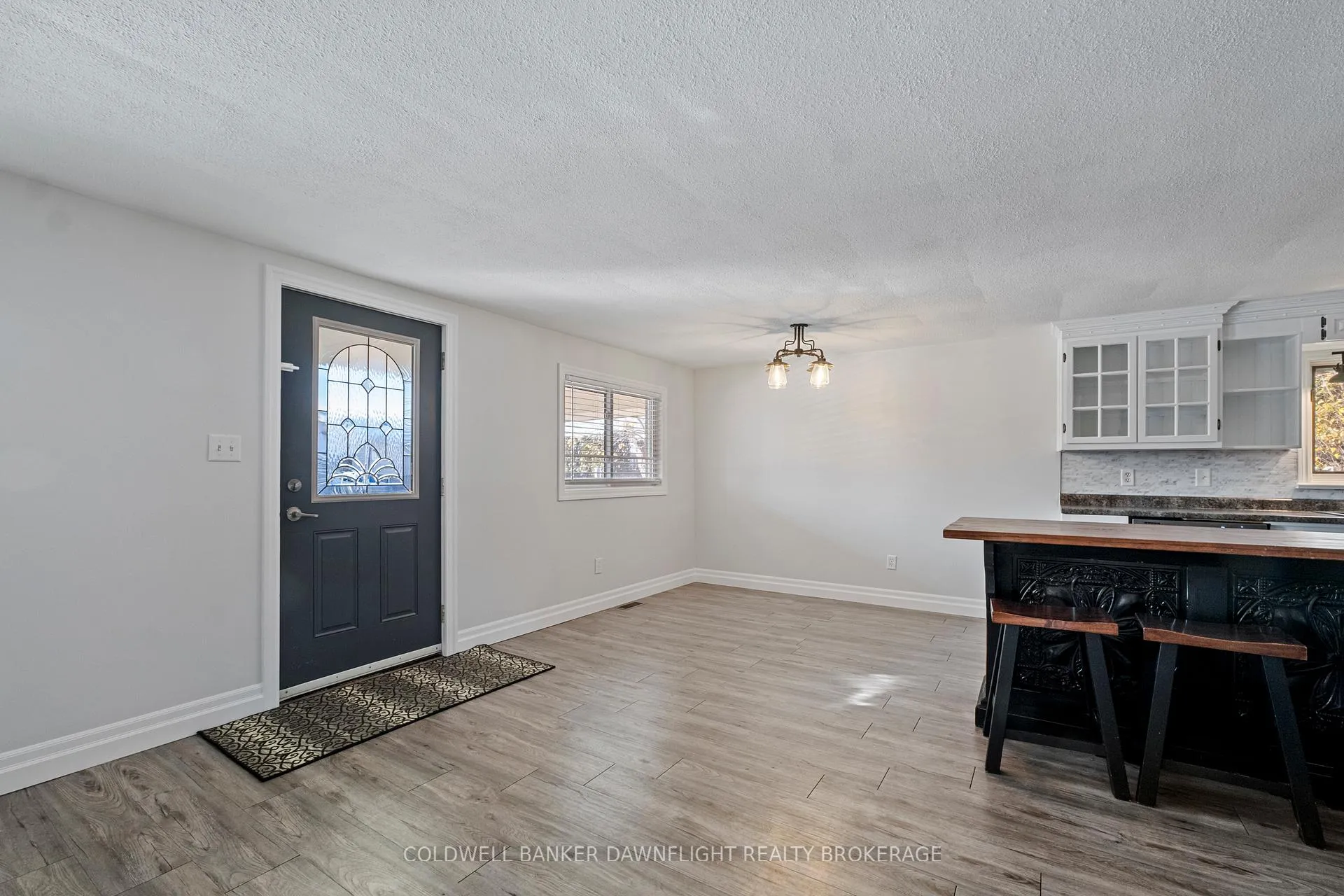 Photo 5 of 208 Victoria Avenue E, South Huron, Stephen — HOMEH