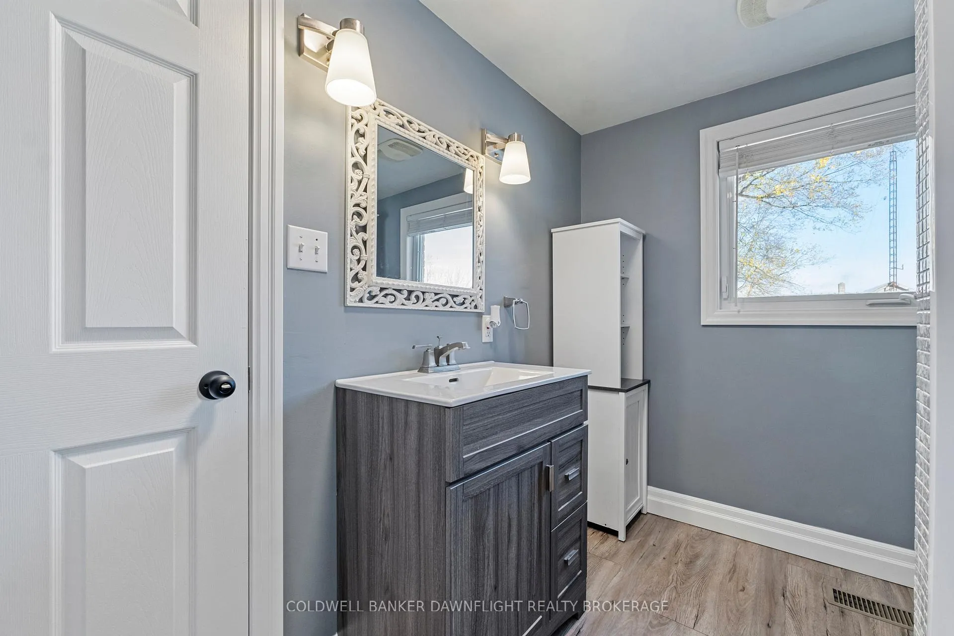 Photo 15 of 208 Victoria Avenue E, South Huron, Stephen — HOMEH