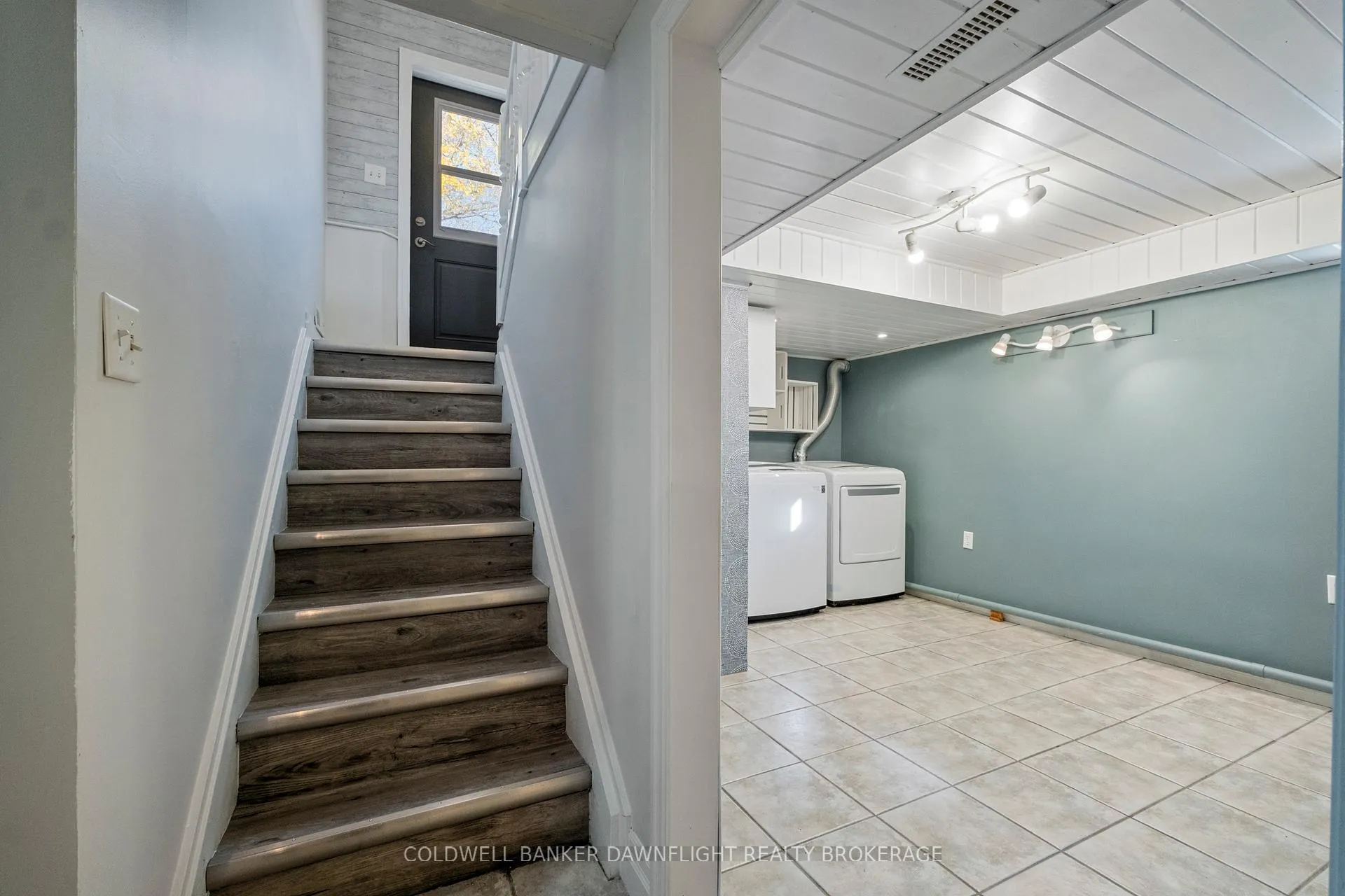 Photo 19 of 208 Victoria Avenue E, South Huron, Stephen — HOMEH
