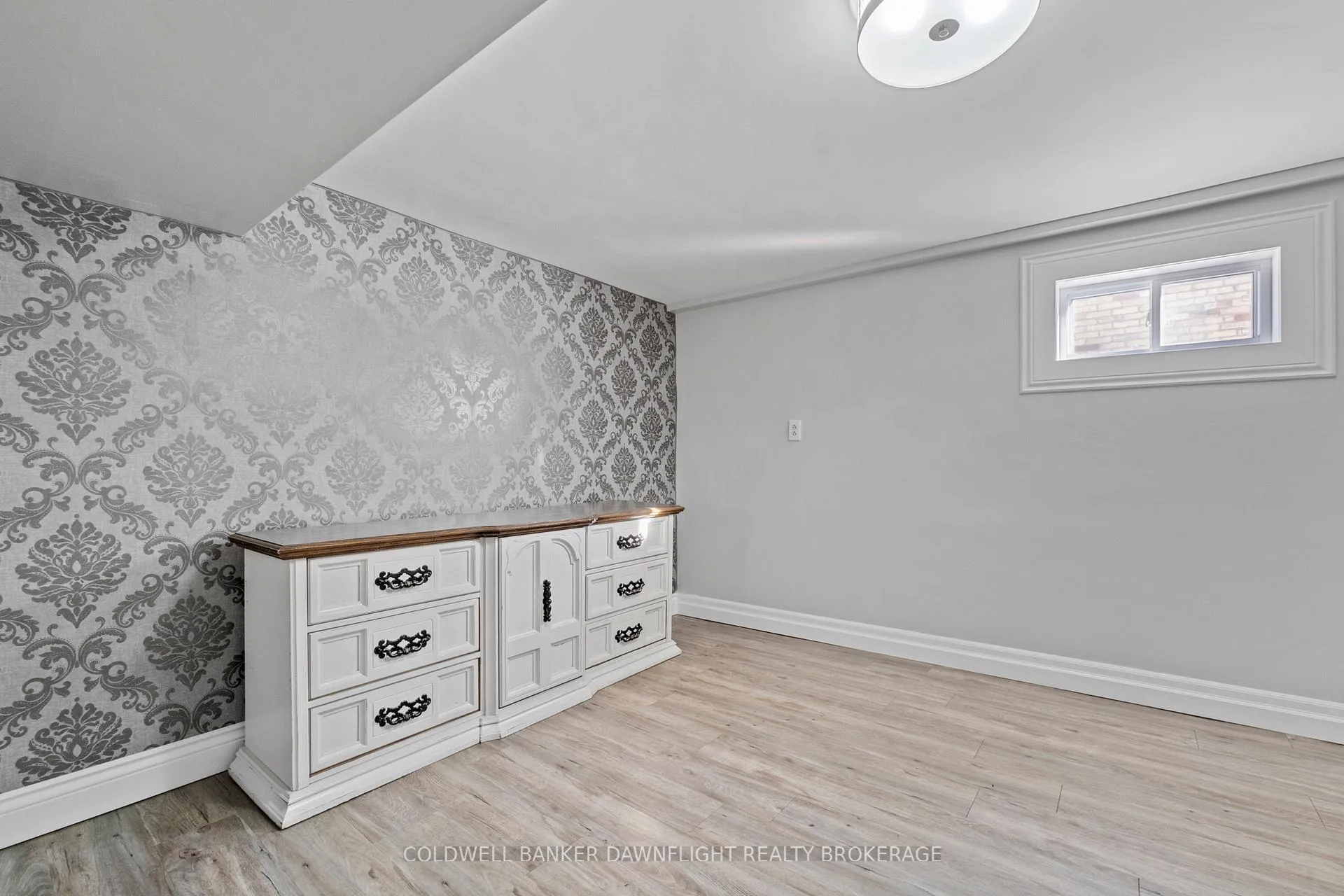 Photo 29 of 208 Victoria Avenue E, South Huron, Stephen — HOMEH