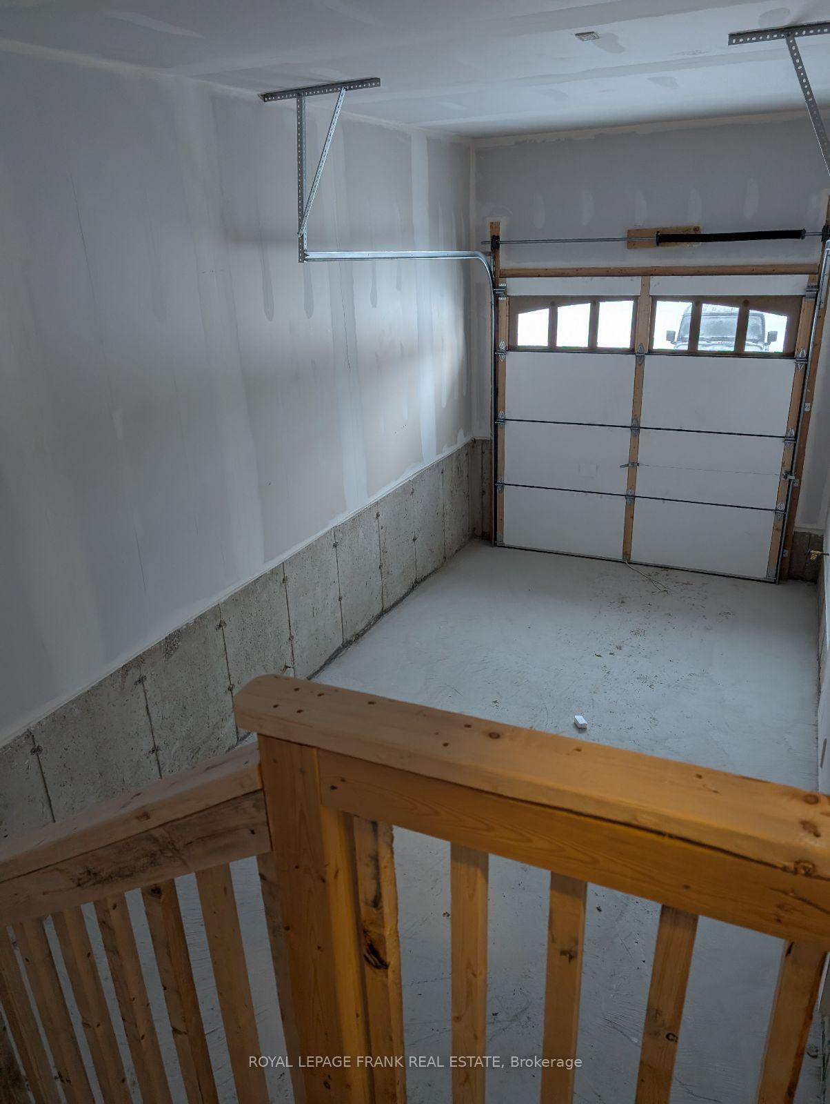 Photo 1 of 108 Robin Trail, Scugog, Port Perry — HOMEH