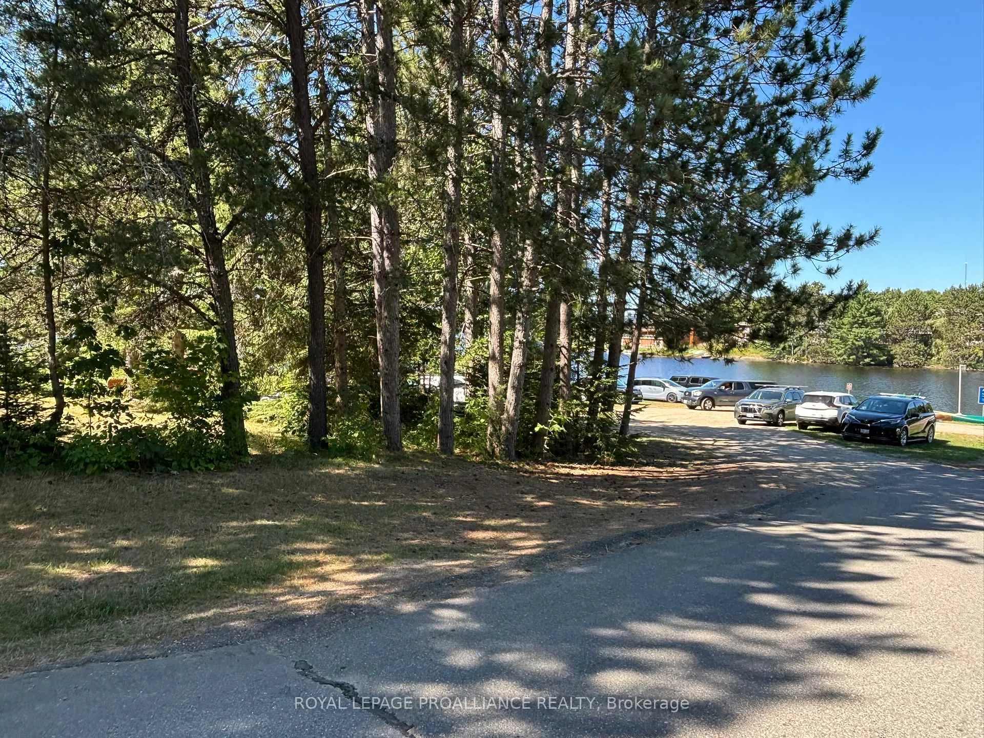 Photo 20 of 49 Second Avenue, South Algonquin — HOMEH