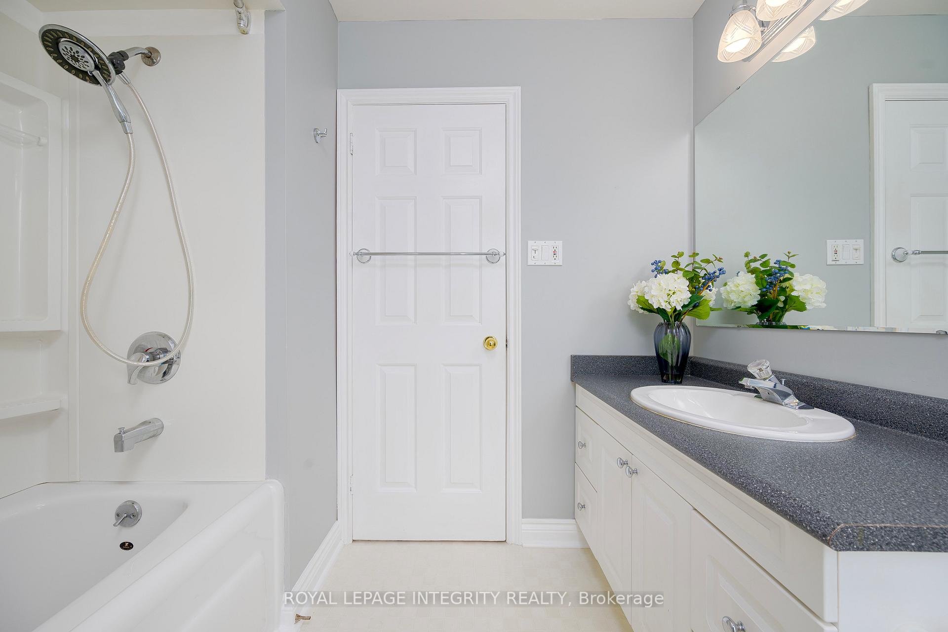 Photo 33 of 25 Higgins Road, Ottawa, Briargreen — HOMEH