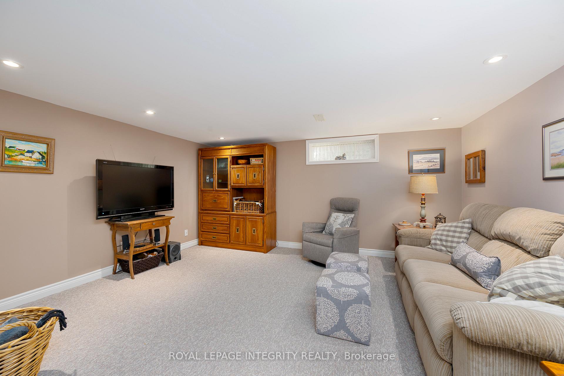 Photo 34 of 25 Higgins Road, Ottawa, Briargreen — HOMEH