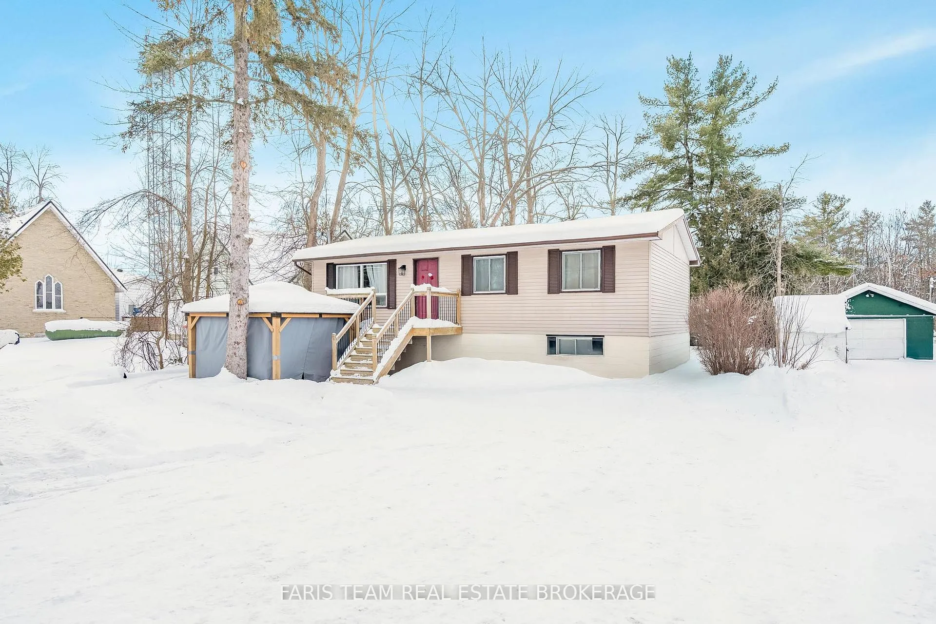 Photo 1 of 8304 County Road 169, Severn, Washago — HOMEH