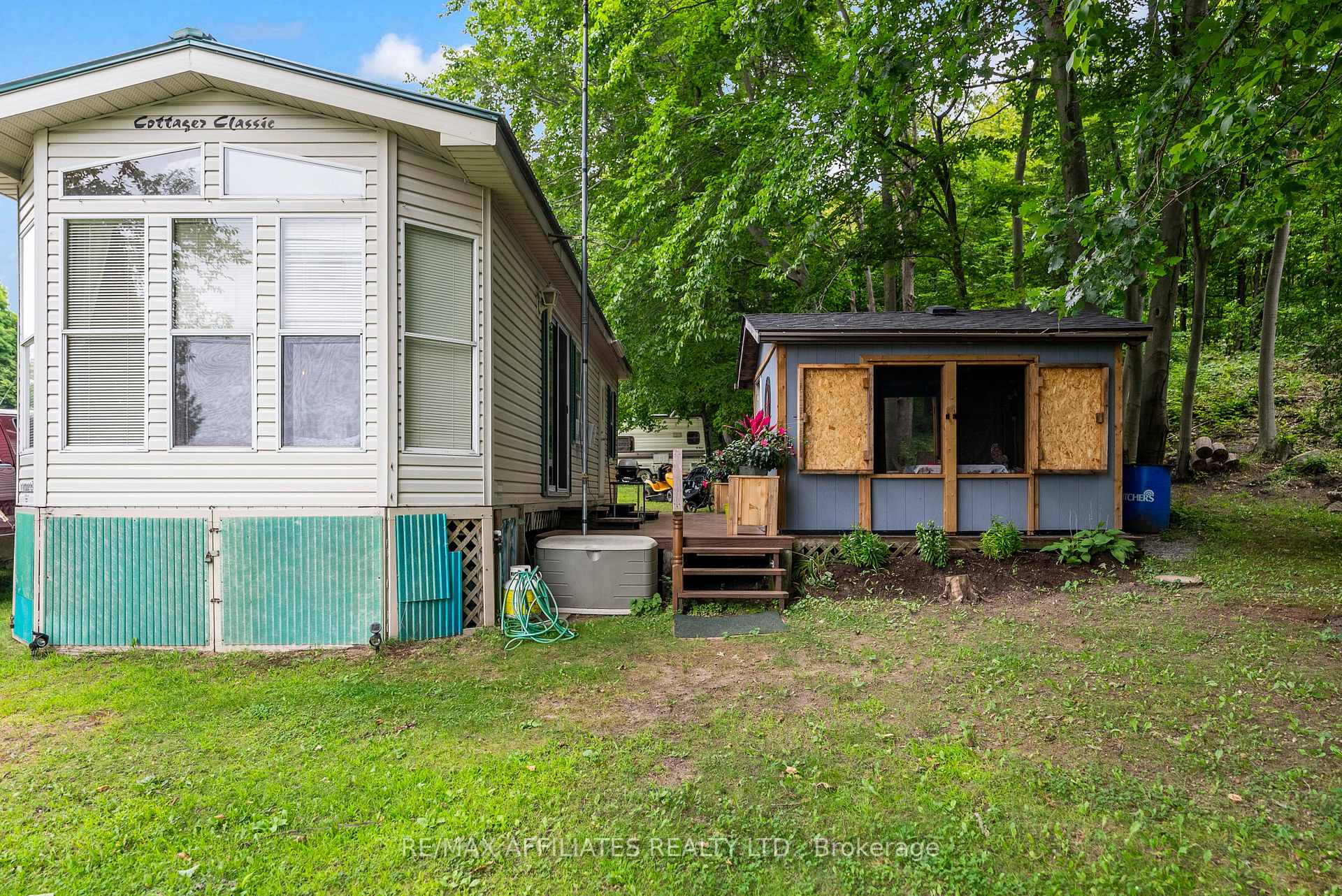 Photo 3 of 141 Brady Road, Rideau Lakes, Rideau Lakes (South Crosby) Twp — HOMEH