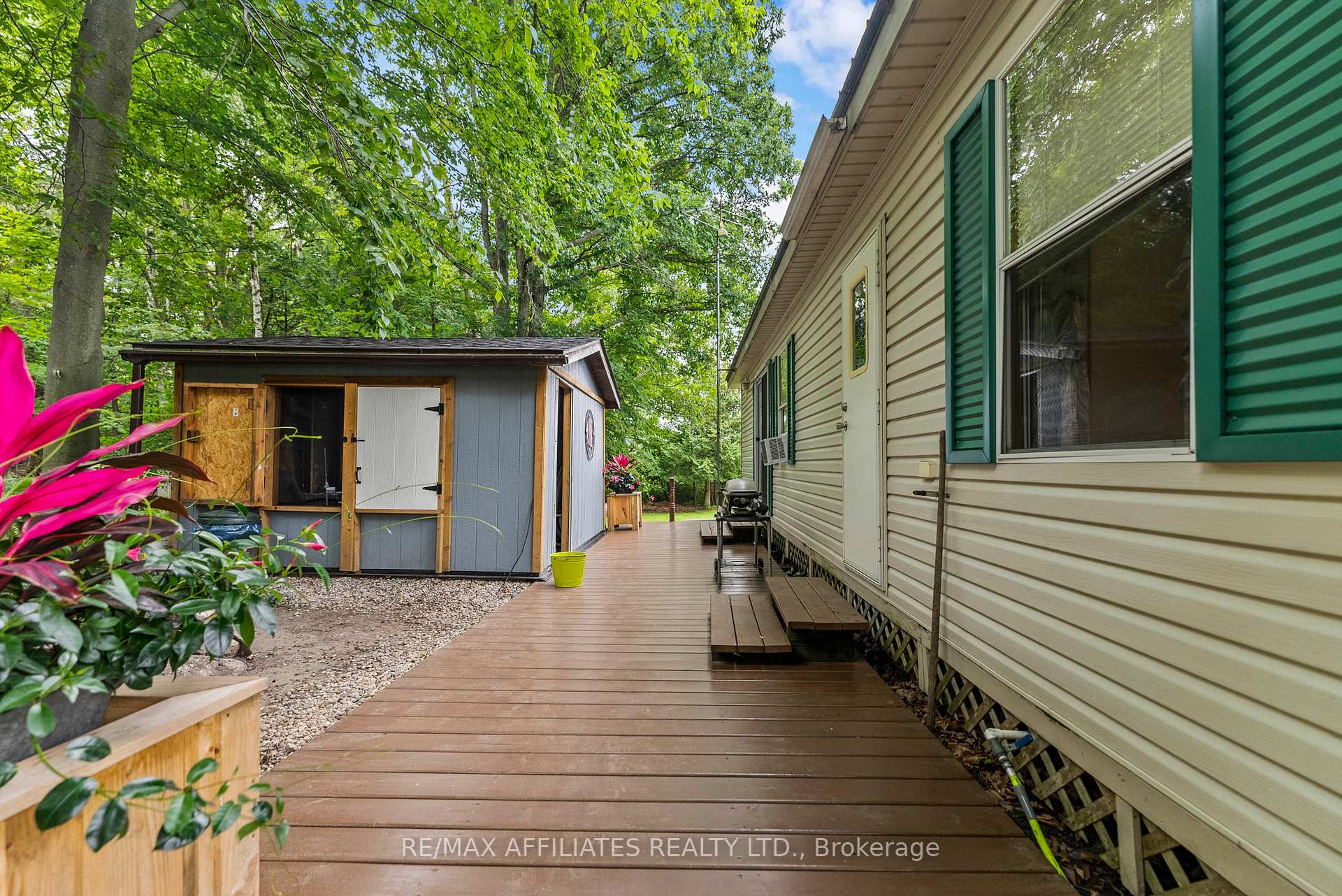 Photo 4 of 141 Brady Road, Rideau Lakes, Rideau Lakes (South Crosby) Twp — HOMEH