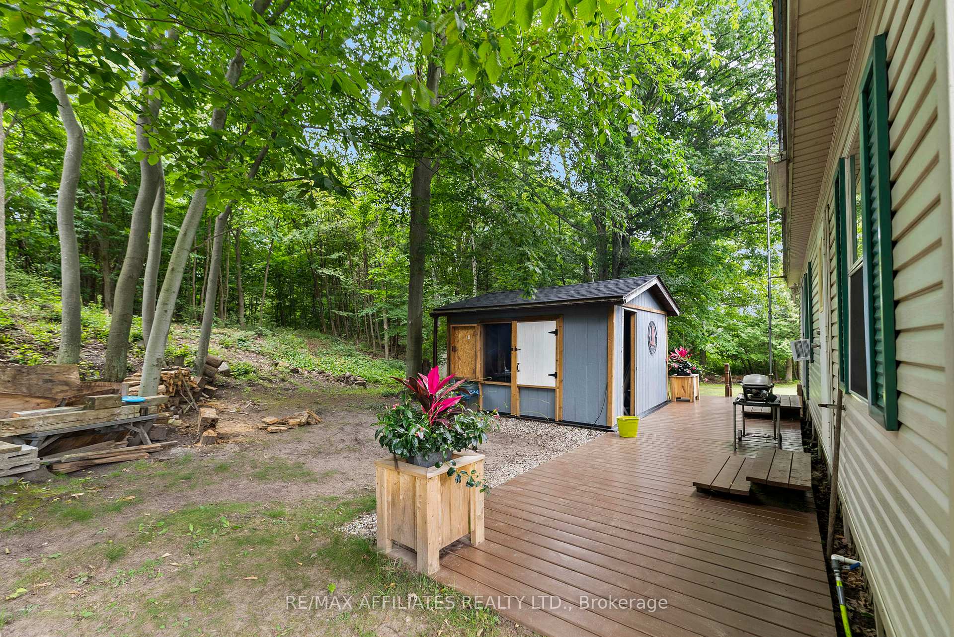Photo 6 of 141 Brady Road, Rideau Lakes, Rideau Lakes (South Crosby) Twp — HOMEH