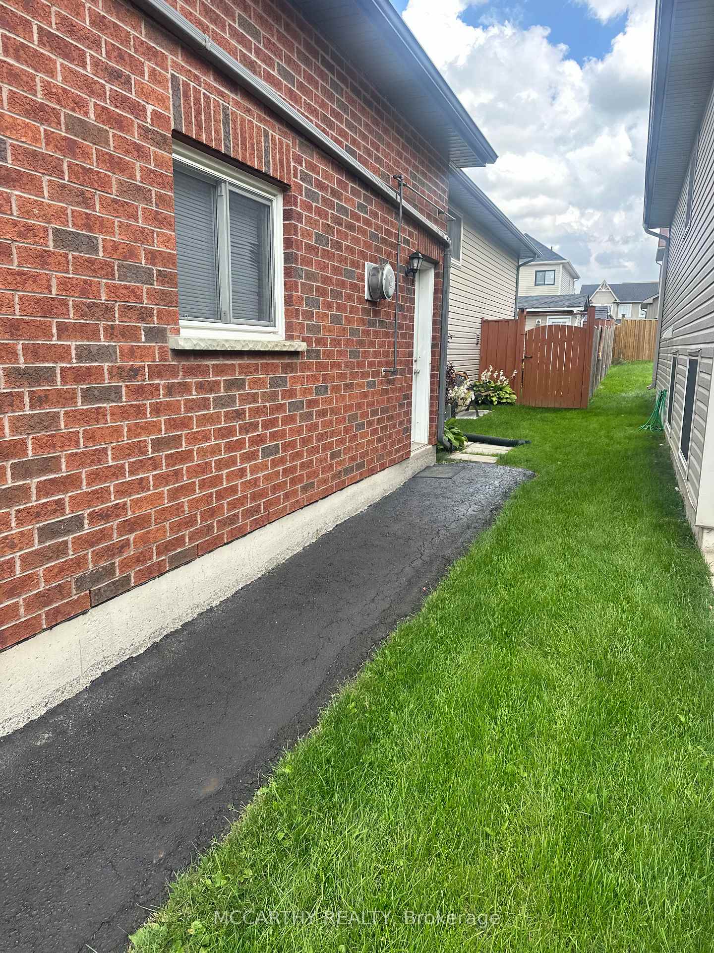 Photo 2 of 337 Orvis Crescent, Shelburne — HOMEH