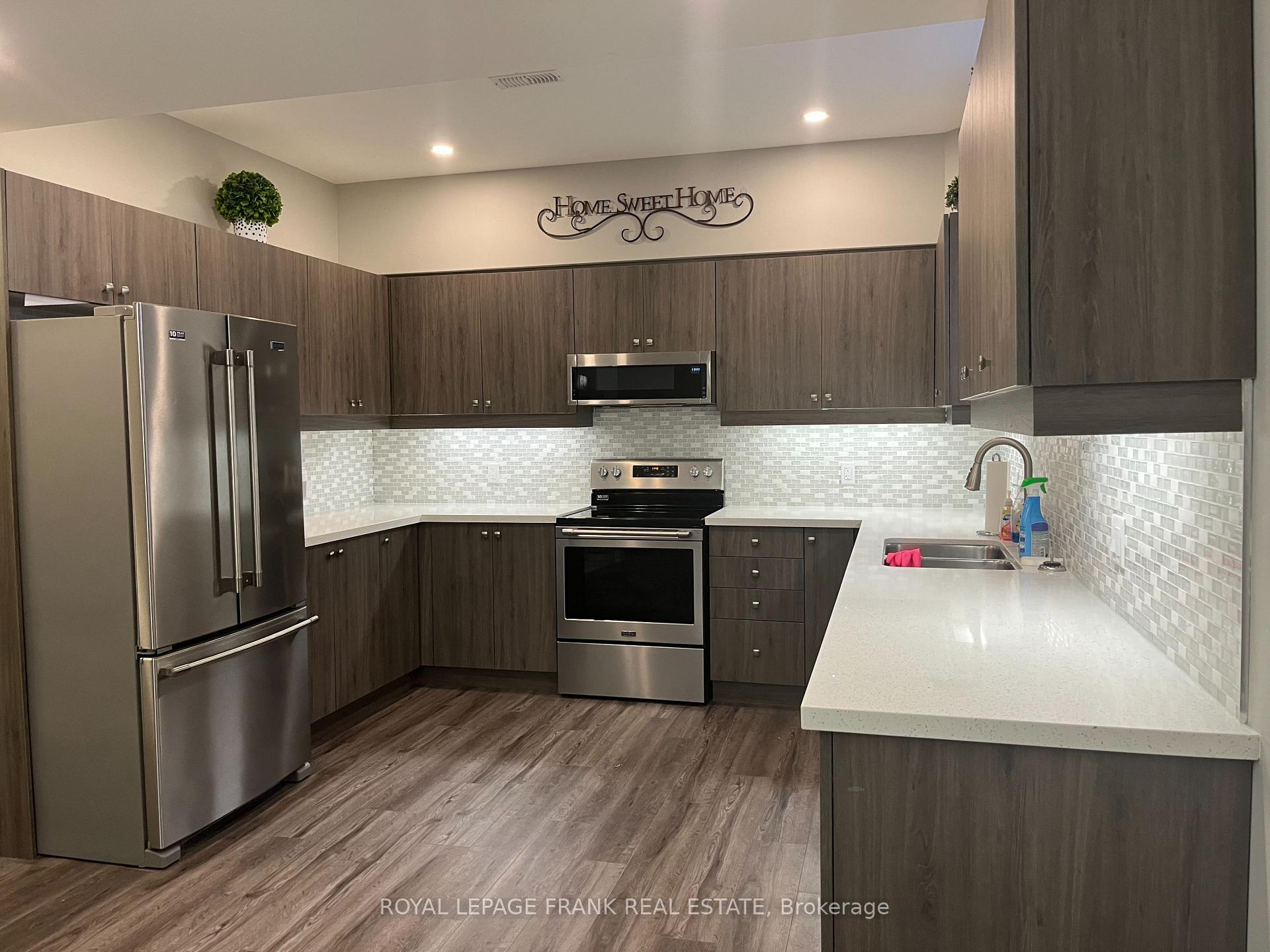 Photo 2 of Unit B, 16044 Simcoe Street, Scugog, Port Perry — HOMEH