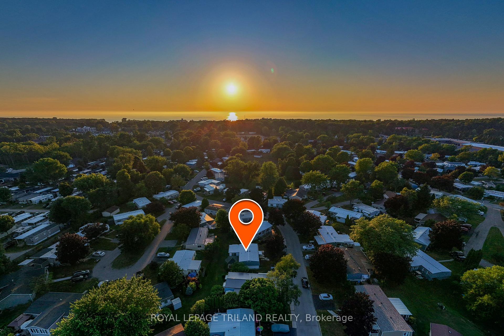 Photo 3 of 152 Pebble Beach Parkway, South Huron, Stephen — HOMEH