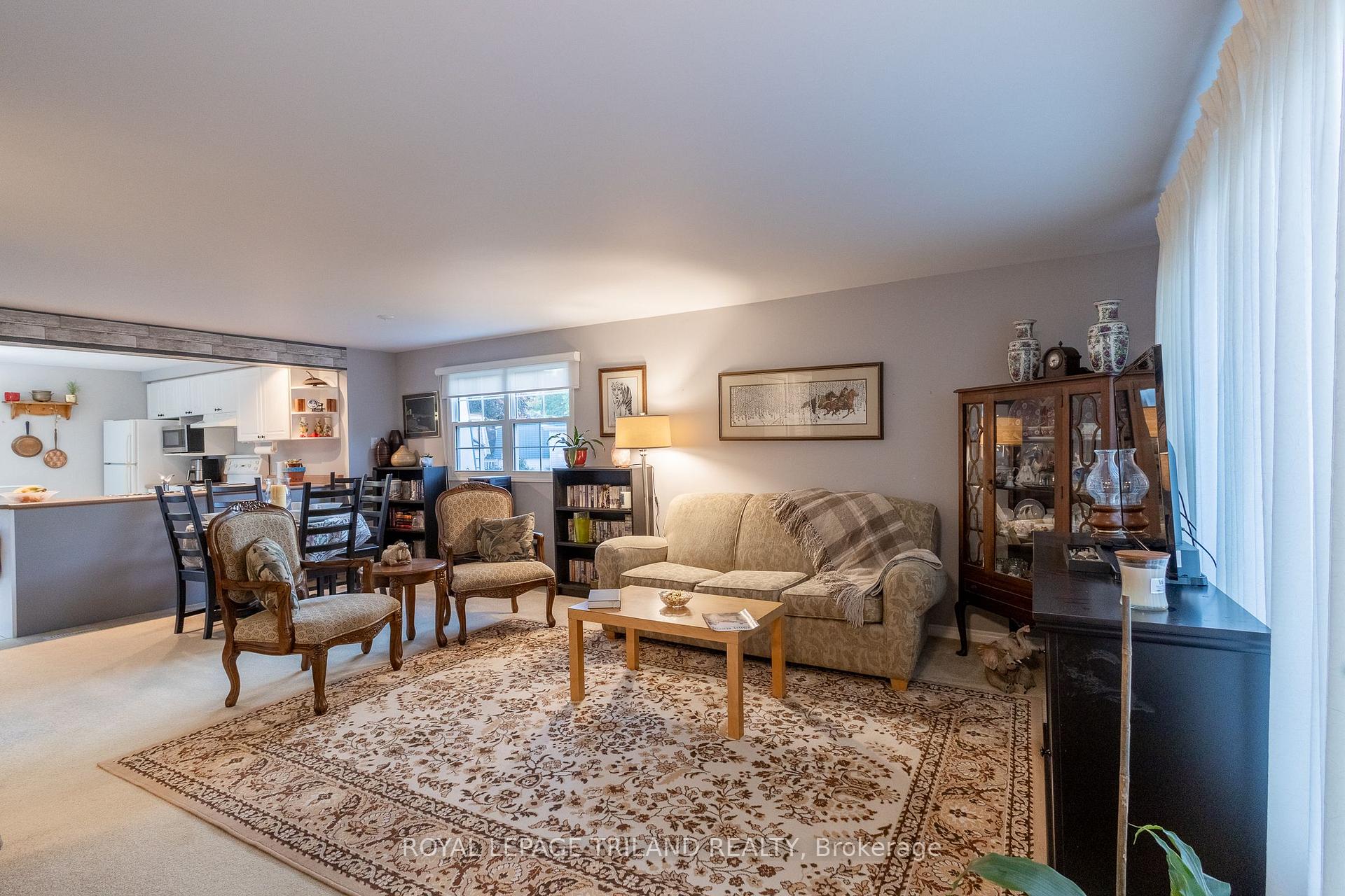 Photo 8 of 152 Pebble Beach Parkway, South Huron, Stephen — HOMEH