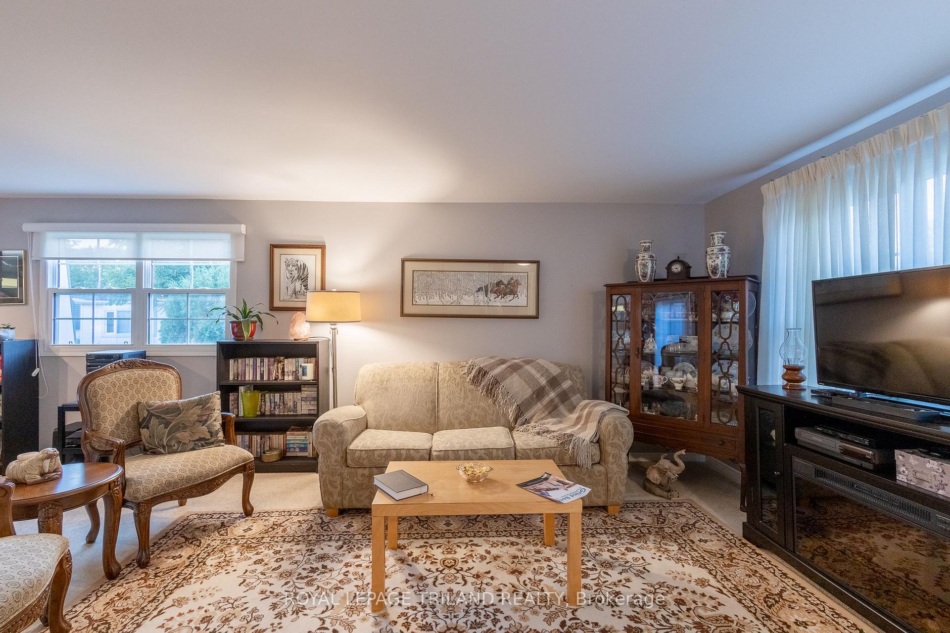 Photo 25 of 152 Pebble Beach Parkway, South Huron, Stephen — HOMEH