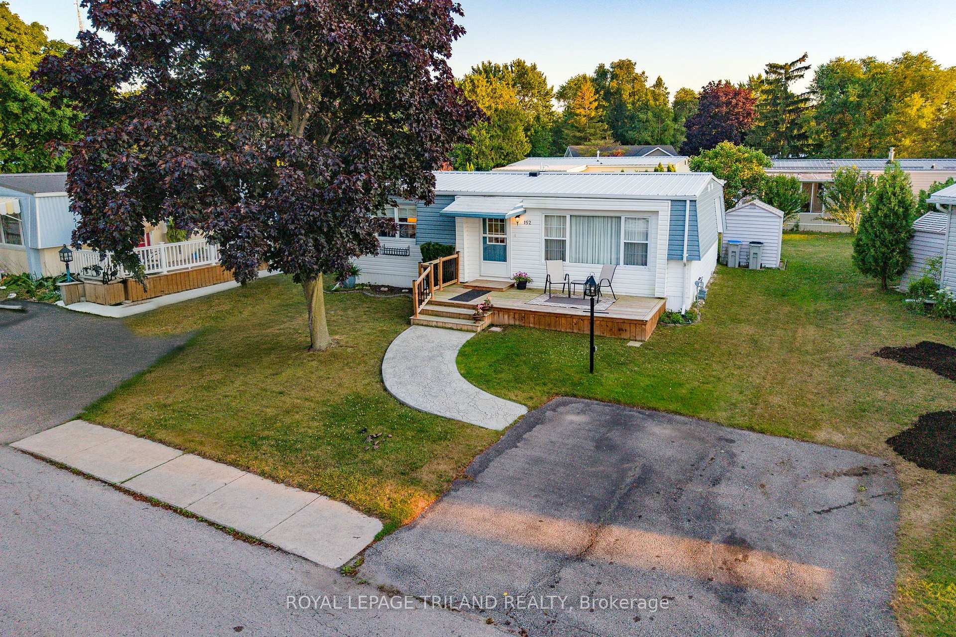 Photo 40 of 152 Pebble Beach Parkway, South Huron, Stephen — HOMEH