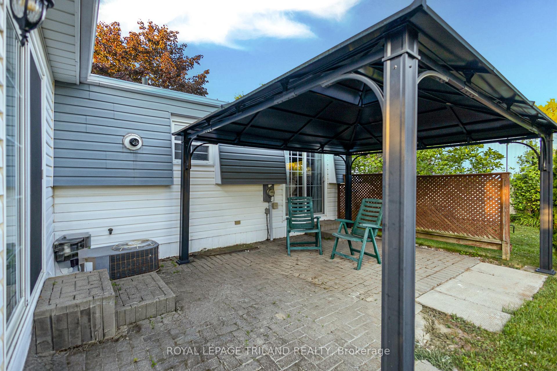 Photo 42 of 152 Pebble Beach Parkway, South Huron, Stephen — HOMEH