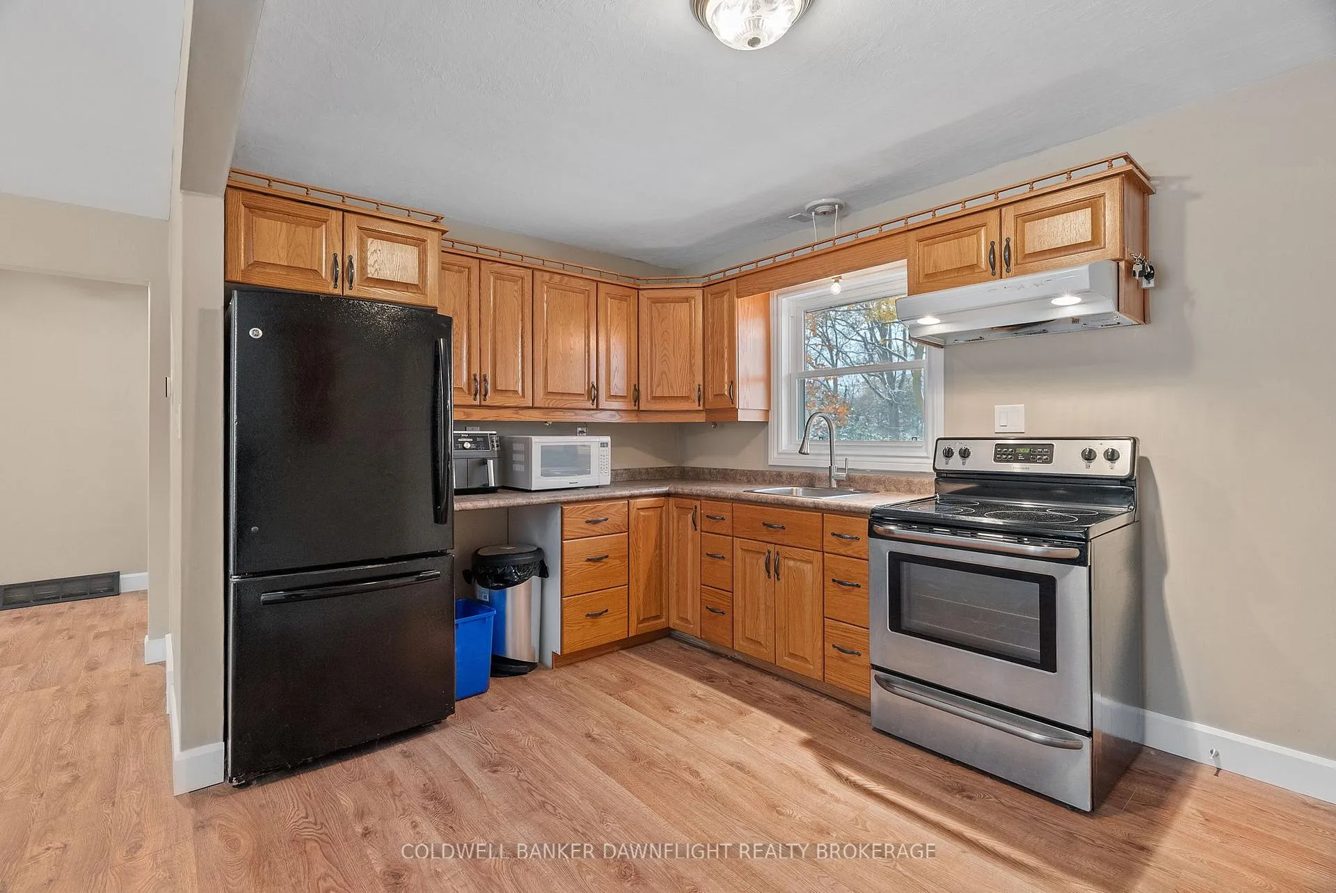Photo 9 of 58 John Street W, South Huron, Exeter — HOMEH