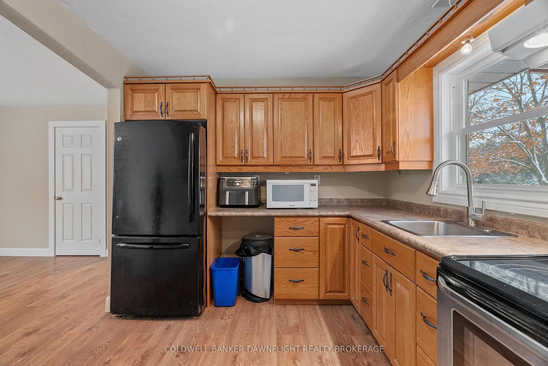 Photo 10 of 58 John Street W, South Huron, Exeter — HOMEH