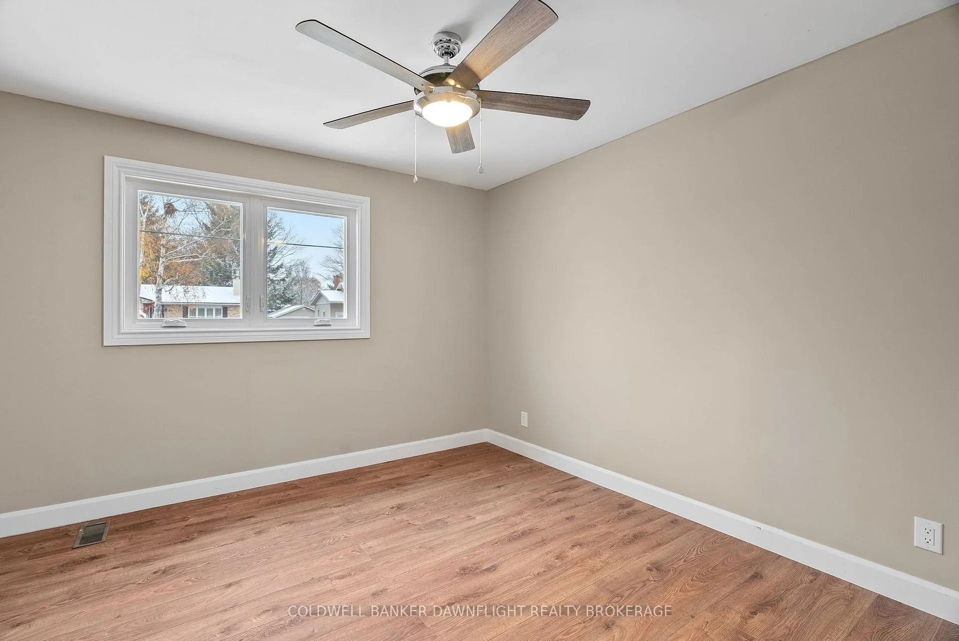 Photo 12 of 58 John Street W, South Huron, Exeter — HOMEH