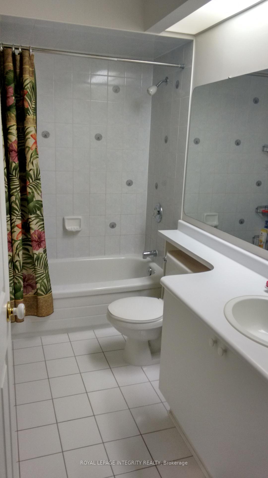 Photo 8 of 58 Westpointe Crescent, Ottawa, Centrepointe — HOMEH
