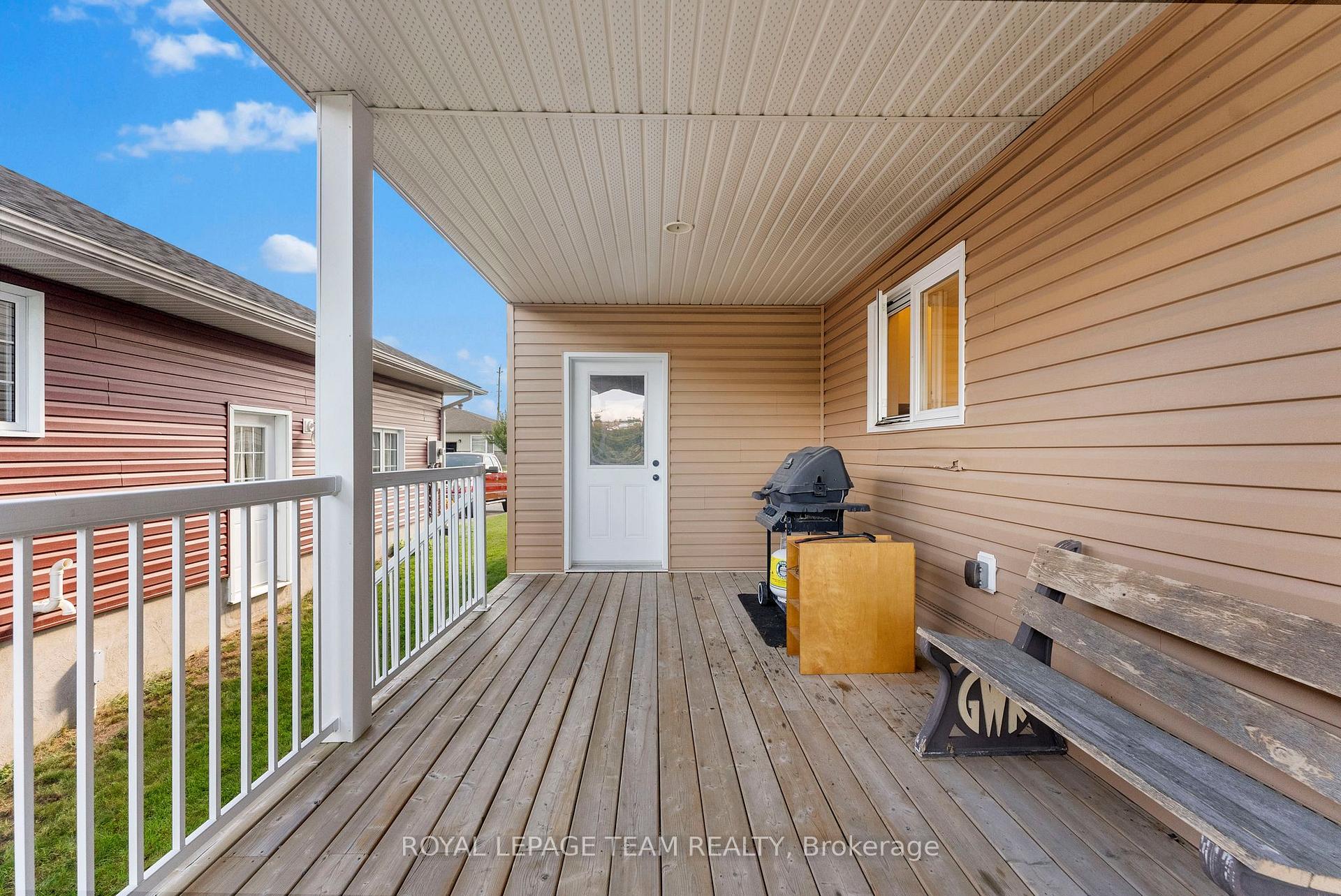 Photo 23 of 121 Otteridge Drive, Renfrew — HOMEH