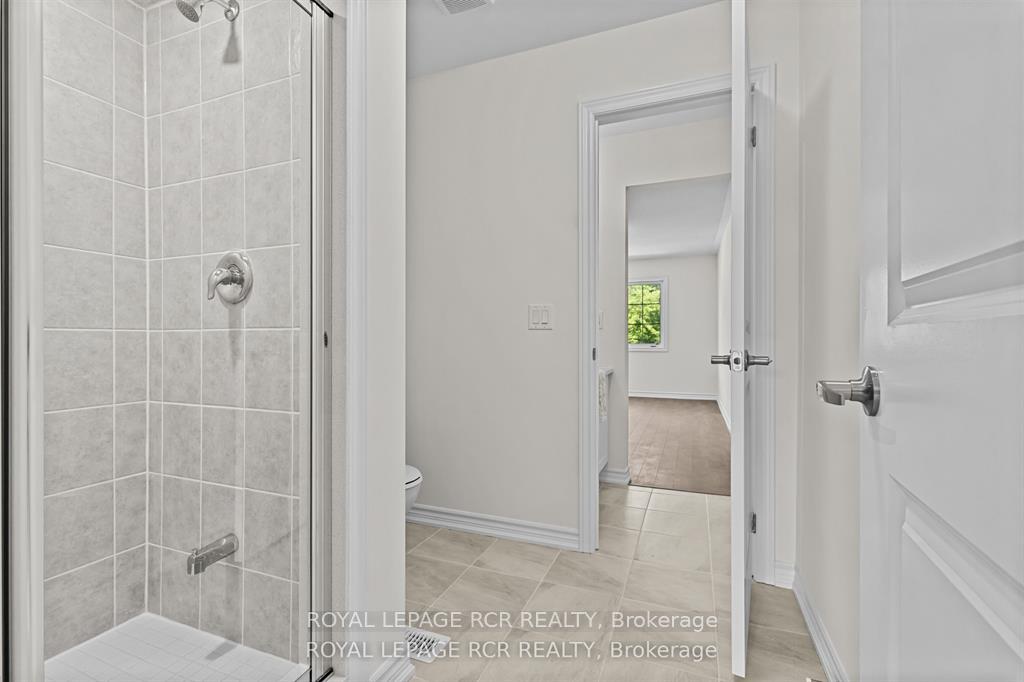 Photo 10 of 152 Winters Way, Shelburne — HOMEH