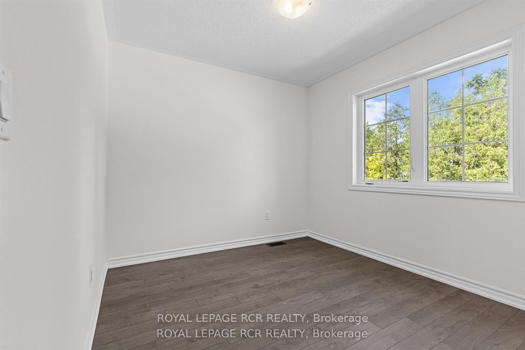Photo 11 of 152 Winters Way, Shelburne — HOMEH