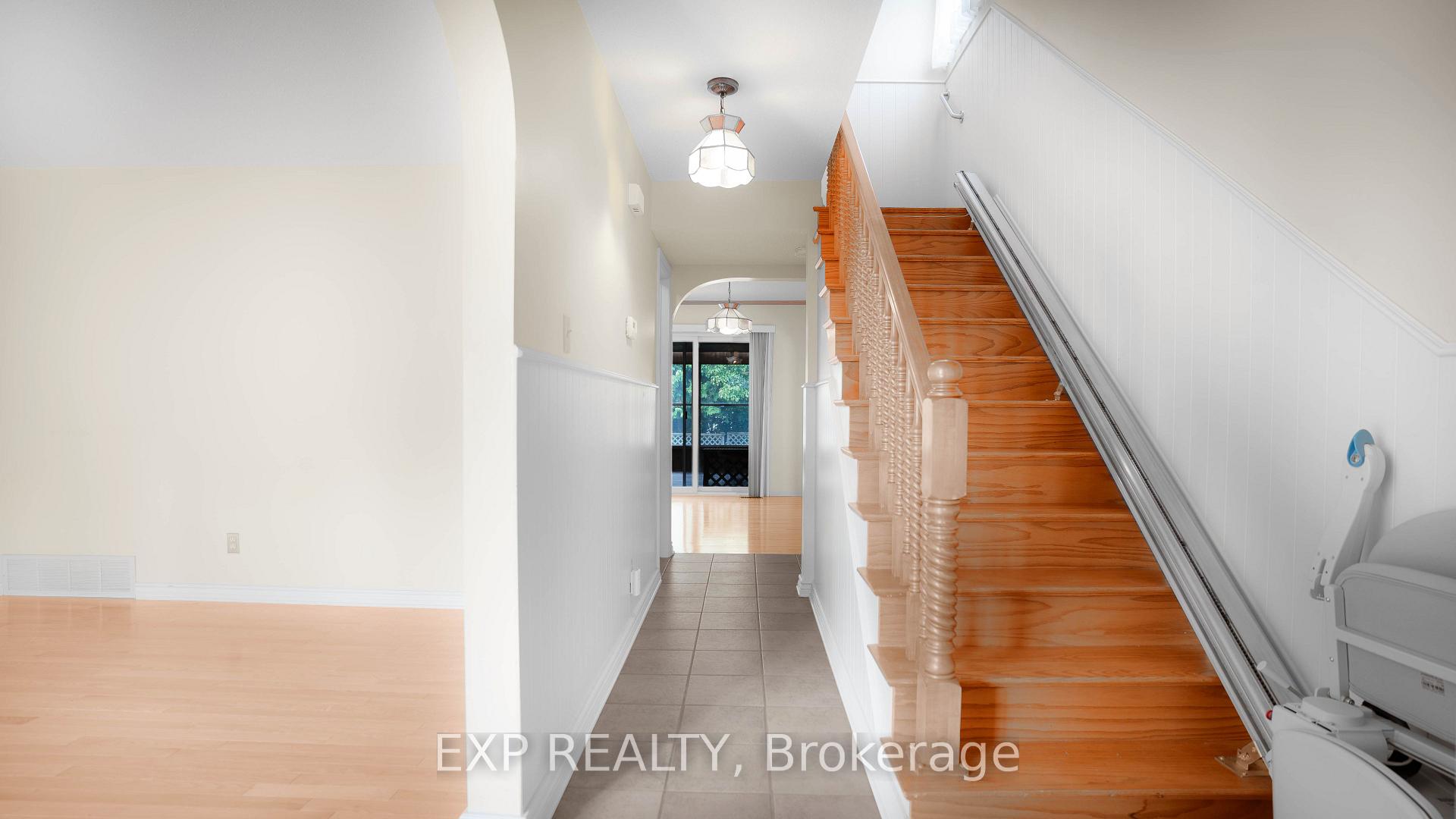 Photo 4 of 165 McClellan Road, Ottawa, Sheahan Estates/Trend Village — HOMEH