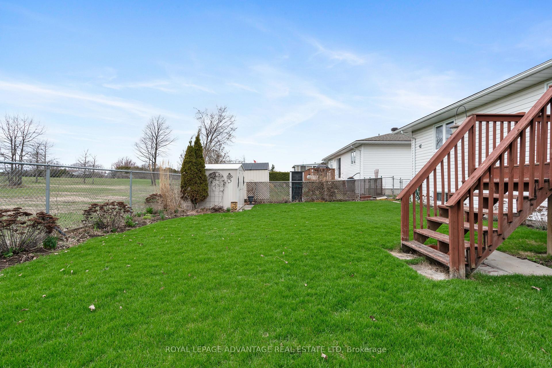 Photo 37 of 264 Glenwood Crescent, Smiths Falls — HOMEH