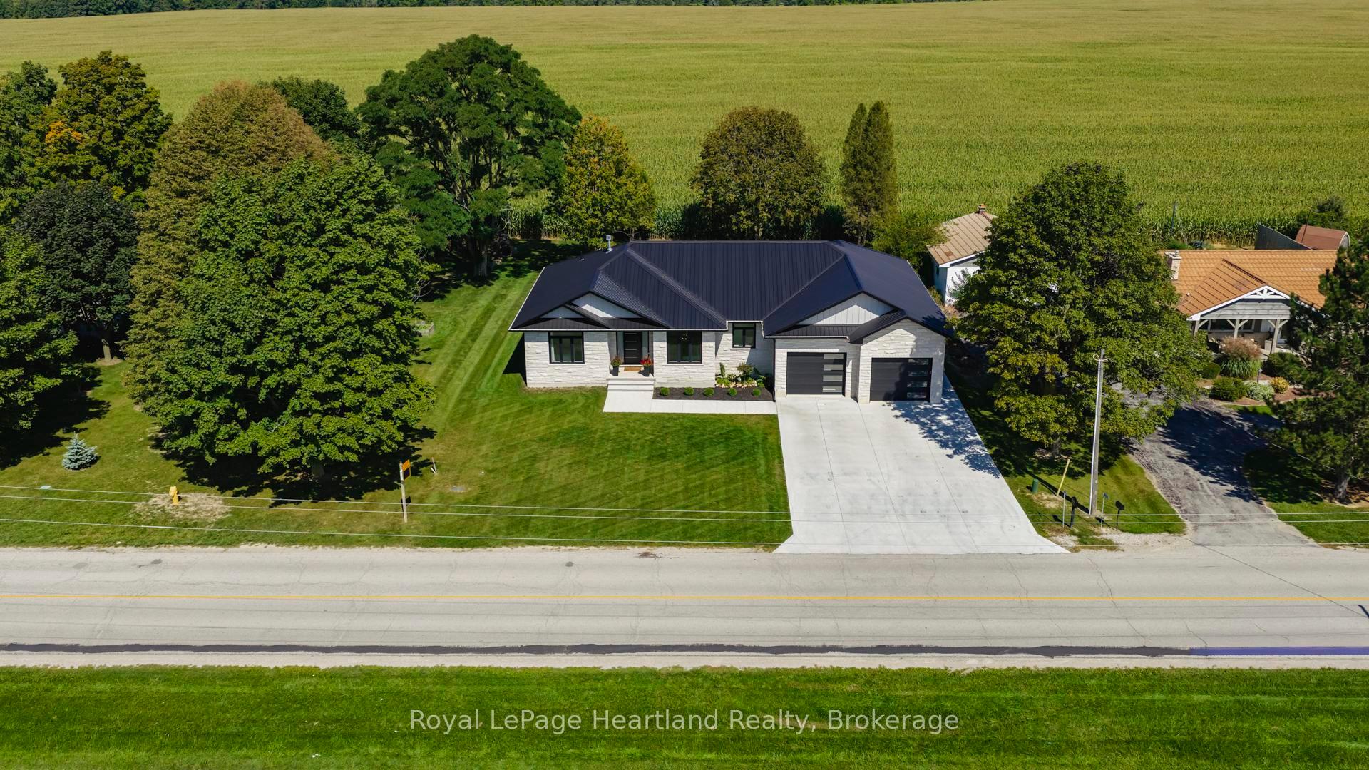 Photo 4 of 40282 Huron Street, South Huron, Exeter — HOMEH