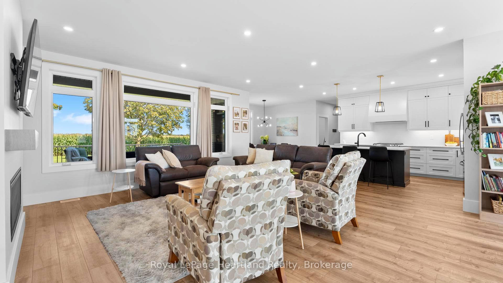 Photo 9 of 40282 Huron Street, South Huron, Exeter — HOMEH