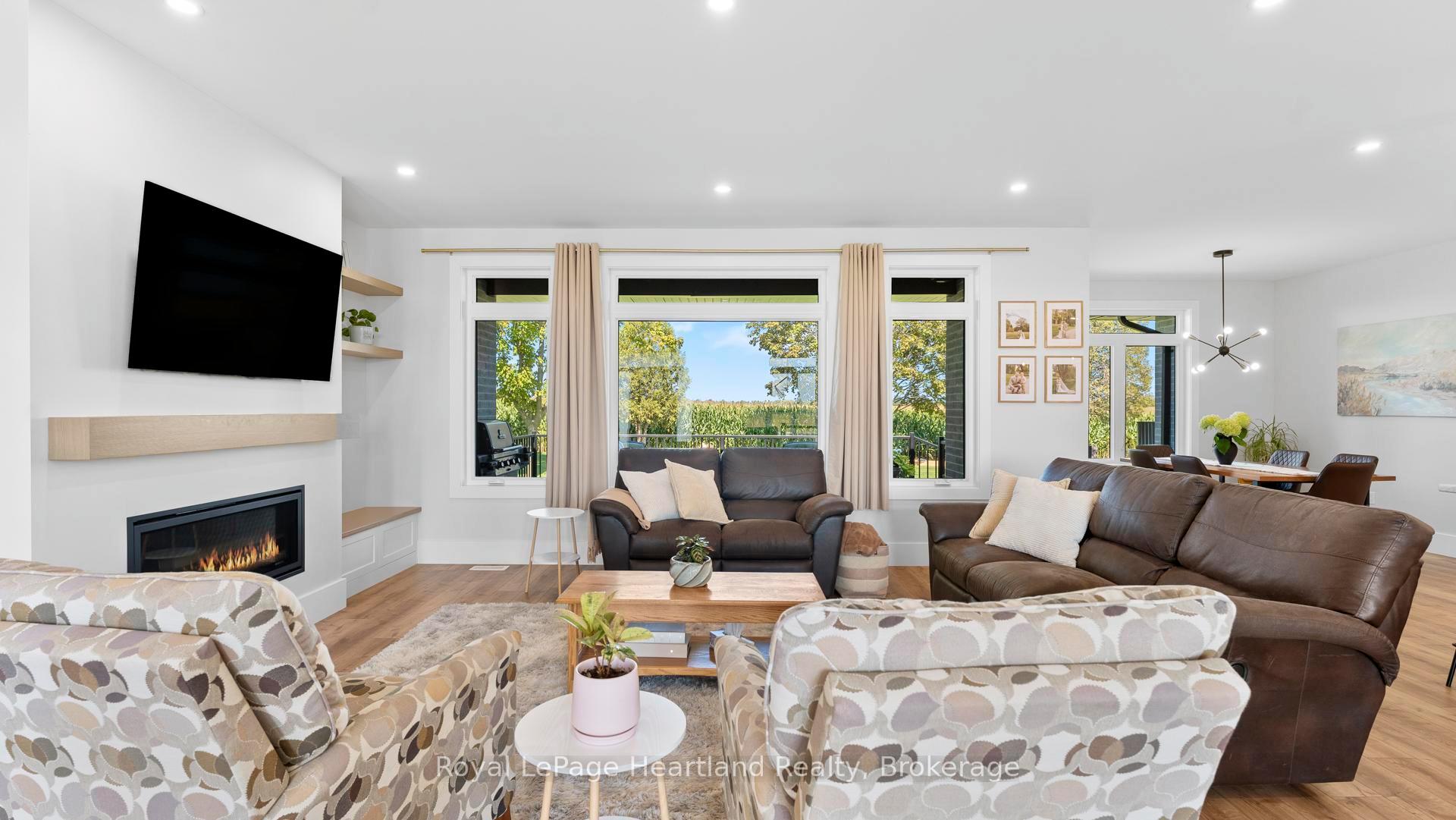 Photo 10 of 40282 Huron Street, South Huron, Exeter — HOMEH