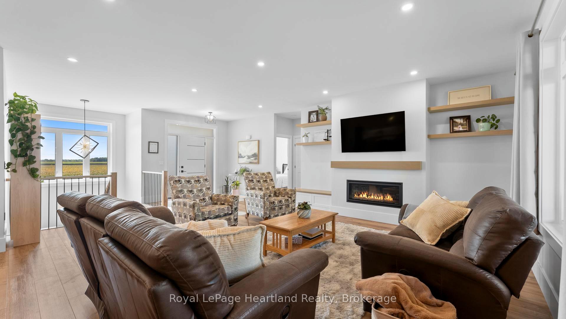 Photo 13 of 40282 Huron Street, South Huron, Exeter — HOMEH