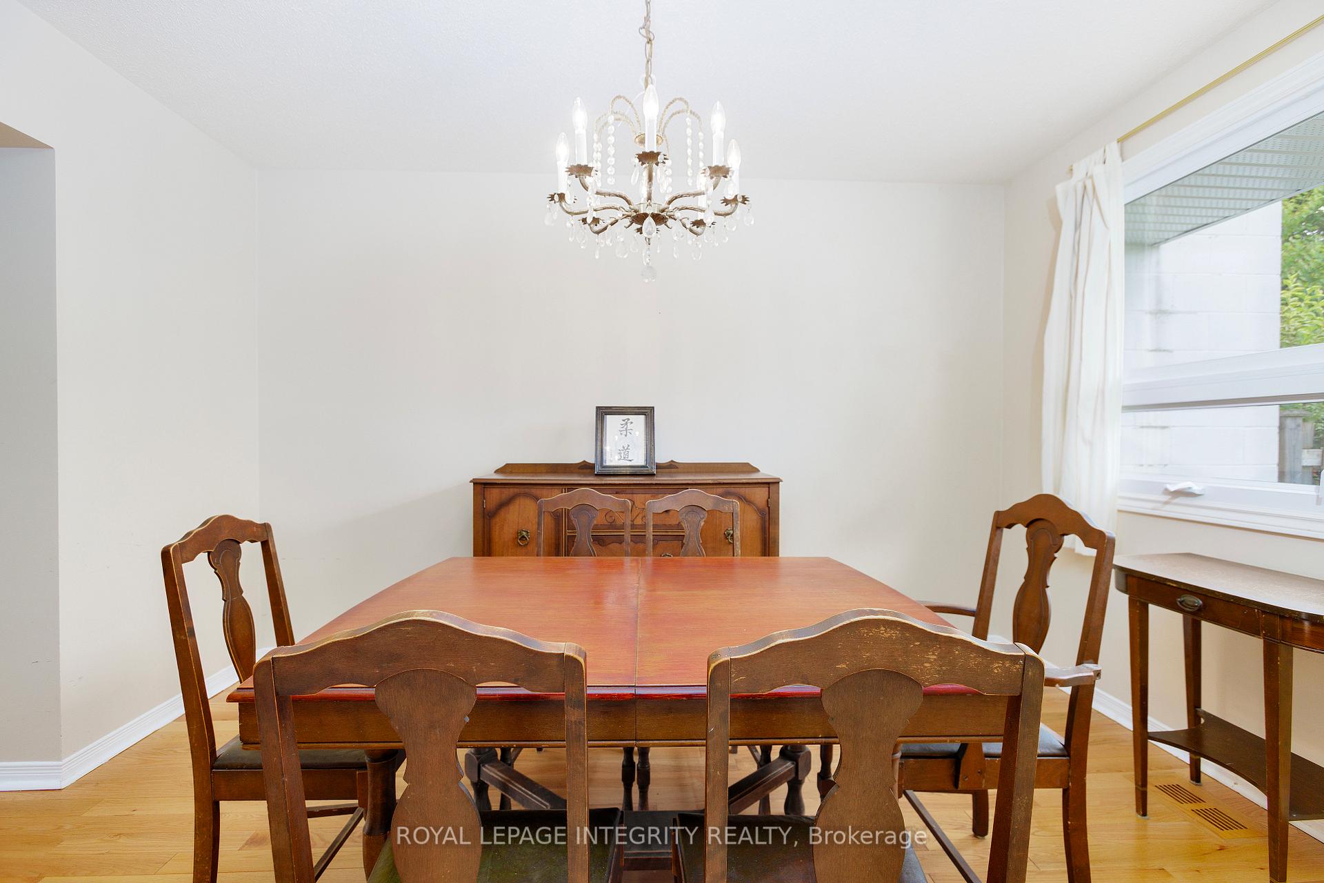 Photo 10 of 11 Higgins Road, Ottawa, Briargreen — HOMEH