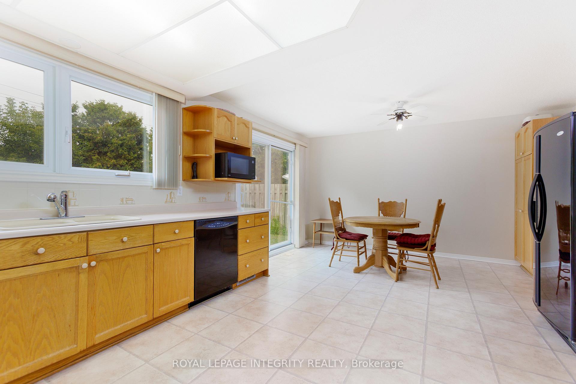 Photo 11 of 11 Higgins Road, Ottawa, Briargreen — HOMEH