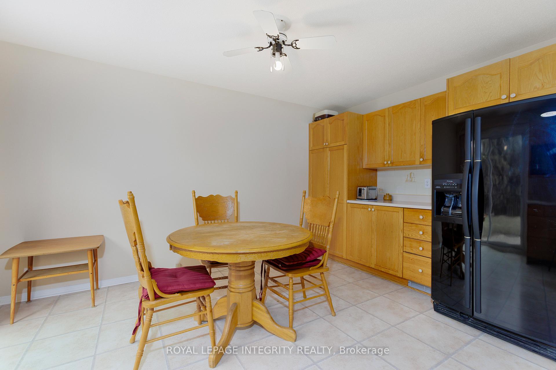 Photo 15 of 11 Higgins Road, Ottawa, Briargreen — HOMEH